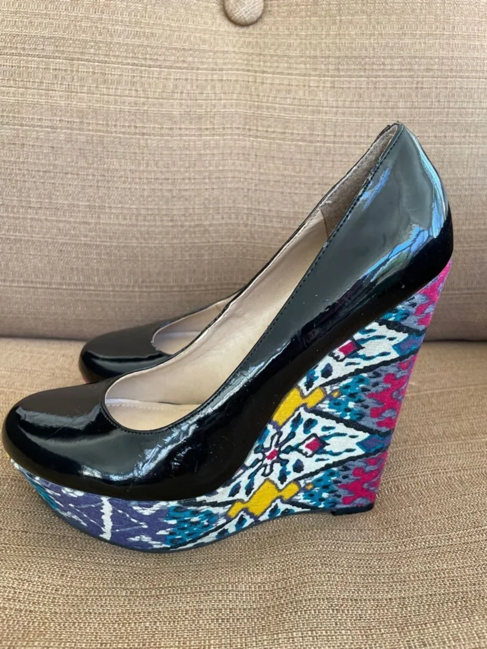 Steve Madden Womens Black Patent Wedges Multicolor Southwest Aztec Platform 8